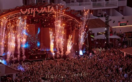 Tomorrowland & Dimitri Vegas & Like Mike regresan a Ush...