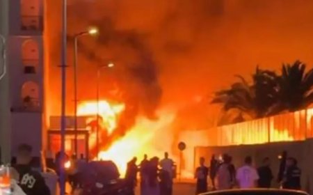 ¡Fuego Amenaza Playa d’en Bossa, pero Ushuaïa Ibiza Sal...