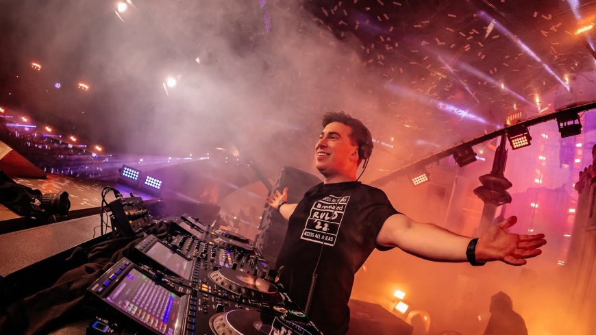 Interrupción Abrupta de Hardwell en el SAGA Festival por Fallos Técnicos y Supuesto Impago