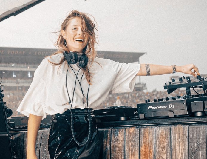 Charlotte de Witte transforma el techno en un ritual: su álbum debut ya está disponible