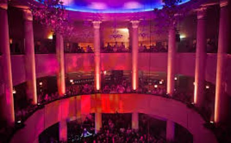 Incidente en Club Metropol de Berlín Deja Dos Personas Heridas Durante Show de David Puentez