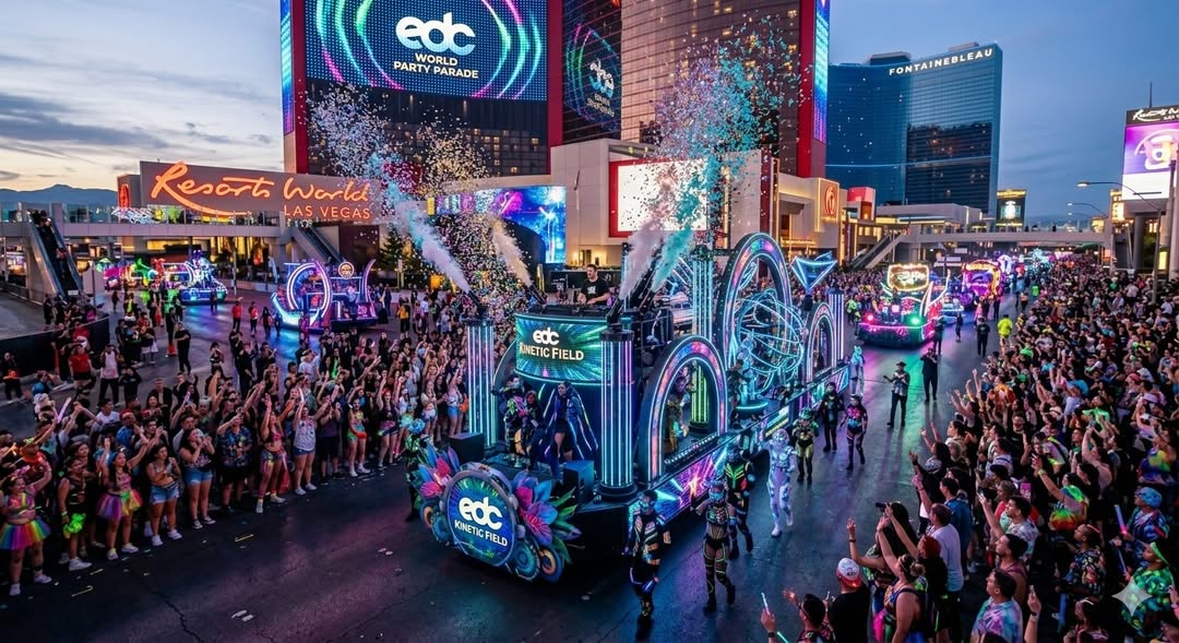 Insomniac lleva la magia de EDC al corazón de Las Vegas con su primer Desfile Mundial de Fiestas