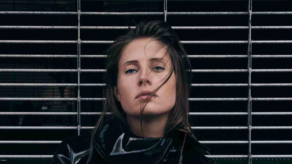 Charlotte de Witte hace historia: Puesto 6 en el Top 100 DJs de DJ Mag 2026